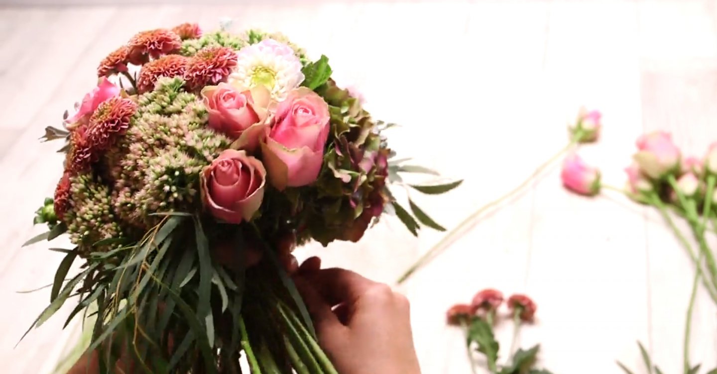 Flower Factor launches English version of Floral Design - level 2