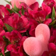 Zoet Valentijnsboeket met Alstroemeria