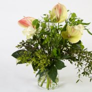 Boeket aangevuld met Anthuriums - Roos van Unen - Flower Factor