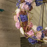 Rouwkrans met verse Hortensia - Roos van Unen