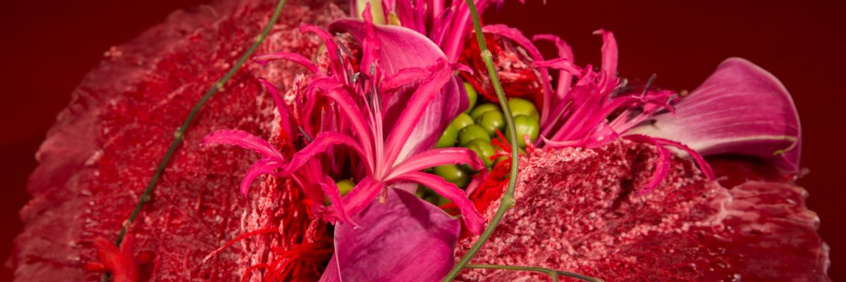 Valentijnshart met Nerine en Calla