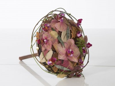 Bruidswerk met orchidee