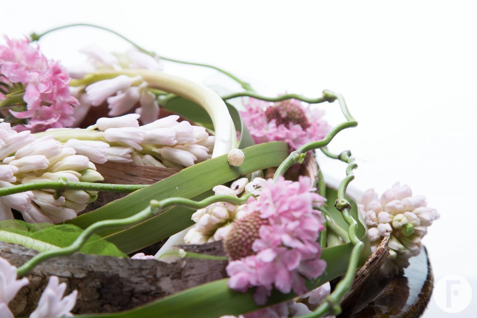 spring flower arrangement idea Kristel van Dijk close up