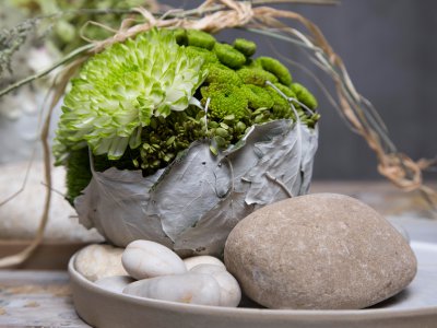 Een 'stenen' landschap van bloemen