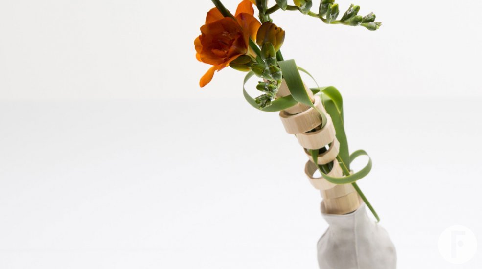 FreestyleFreesia orange freesia vase design Flower Factor
