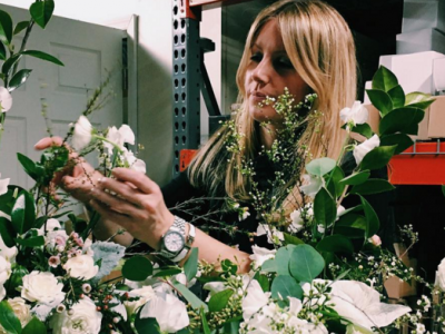 Former Event Planner Found A Genius Use For Trashed Wedding Flowers